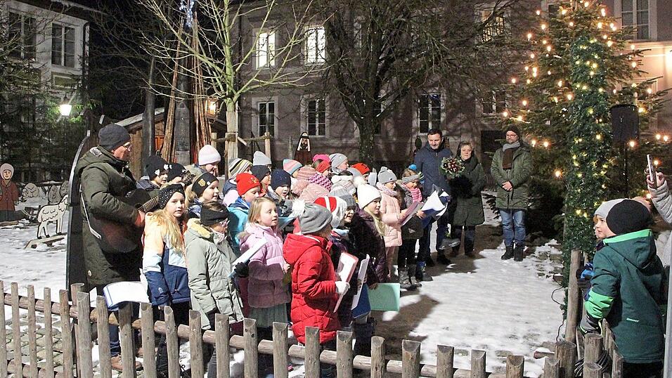 Die Krippe ist am Donnerstag eröffnet worden. Die Krippe ist am Donnerstag eröffnet worden.