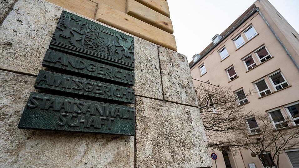 Vor dem Landgericht Regensburg findet der Prozess gegen den 43-J&auml;hrigen statt.