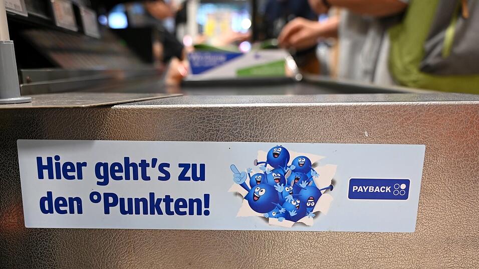 Eine Familie hat in nieder- und oberbayerischen Super-, Drogerie- und Verbraucherm&auml;rkten unberechtigt Paypal-Punkte eingel&ouml;st.