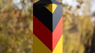 In Polen blickt man mit Besorgnis auf einen denkbaren Wahlsieg der AfD in Sachsen-Anhalt. (Archivbild) In Polen blickt man mit Besorgnis auf einen denkbaren Wahlsieg der AfD in Sachsen-Anhalt. (Archivbild)
