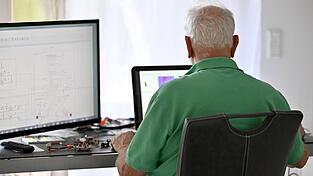 Etliche Rentner wollen nicht aufs Abstellgleis und arbeiten gerne noch weiter. Die „Aktivrente“ trägt diesem Wunsch Rechnung. Etliche Rentner wollen nicht aufs Abstellgleis und arbeiten gerne noch weiter. Die „Aktivrente“ trägt diesem Wunsch Rechnung.