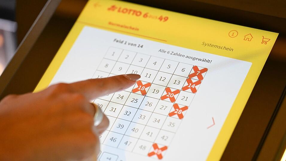 Welche Zahlen führen zum Hauptgewinn? Die nächste Lotto-Ziehung steht an. (Symbolbild) Welche Zahlen führen zum Hauptgewinn? Die nächste Lotto-Ziehung steht an. (Symbolbild)