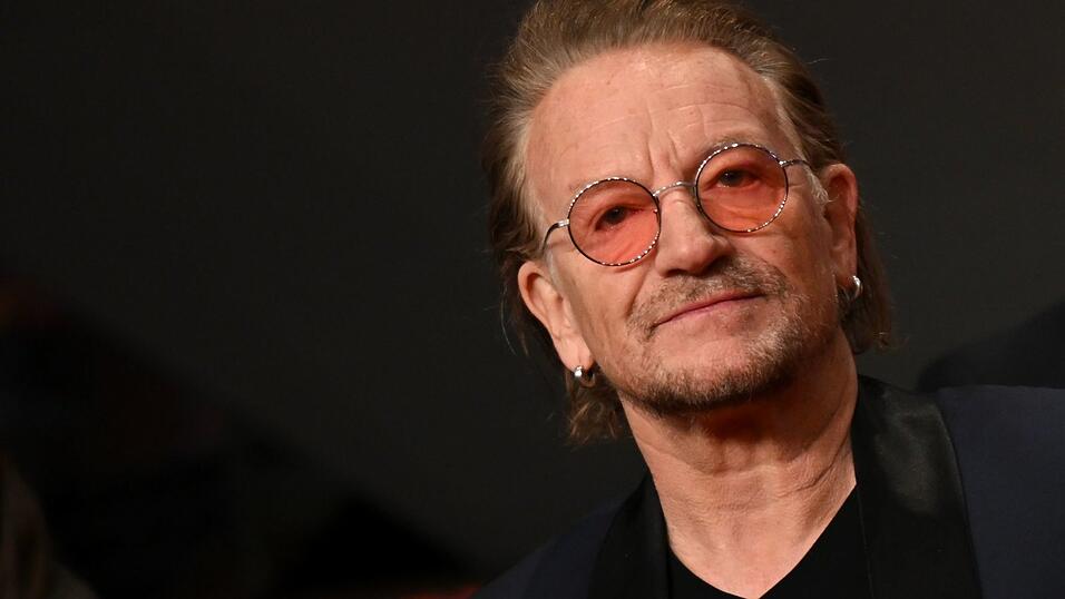 Bono singt das Duett gemeinsam mit Dolly Parton. (Archivfoto) Bono singt das Duett gemeinsam mit Dolly Parton. (Archivfoto)