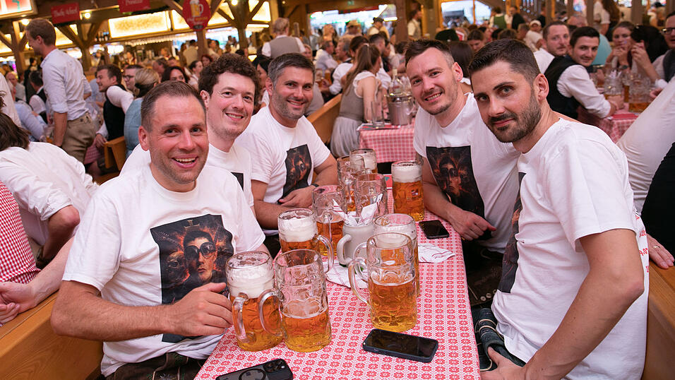 Die Partybilder vom Donnerstag, 14. August, aus dem Festzelt Krönner. Die Partybilder vom Donnerstag, 14. August, aus dem Festzelt Krönner.