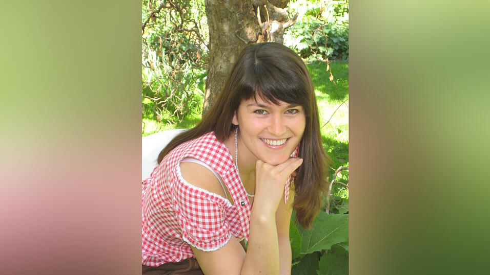 Ramona Pinkl ist 21 Jahre alt und geht für ein Jahr nach Ecuador. Ramona Pinkl ist 21 Jahre alt und geht für ein Jahr nach Ecuador.