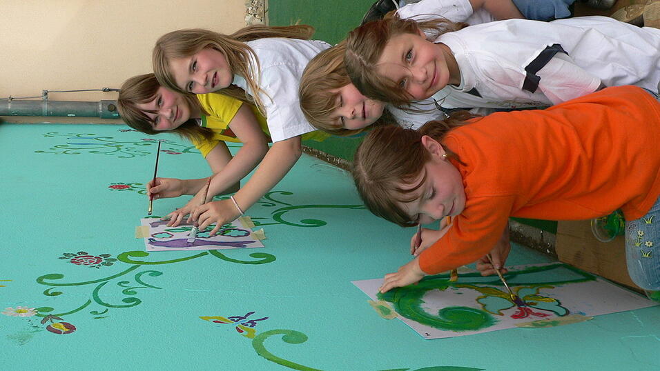 Ein gemeinschaftliches Projekt mit Kindern veranstaltete die KLJB Konzell, SV Konzell und JRK Gossersdorf.