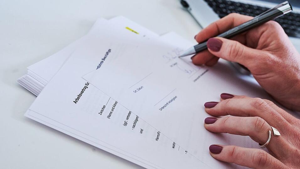 Einkommensl&uuml;cke zwischen Frauen und M&auml;nnern bleibt (Symbolbild).