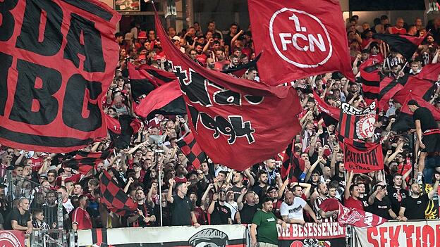 Die Fans des 1. FC N&uuml;rnberg erleben in dieser Saison endlich wieder ein Hoch. (Archivbild)