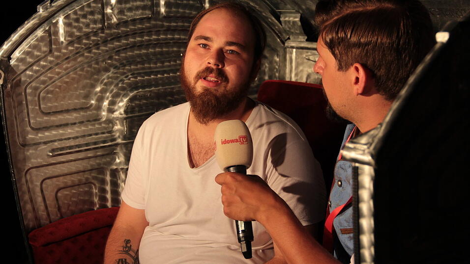 Schnappsch&uuml;sse von der Single-Couch(Foto: Paul Przybilla)