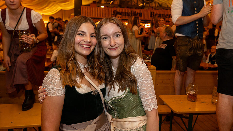 Die Partybilder vom Freitag, 9. August 2024, aus dem Festzelt Nothaft. Die Partybilder vom Freitag, 9. August 2024, aus dem Festzelt Nothaft.