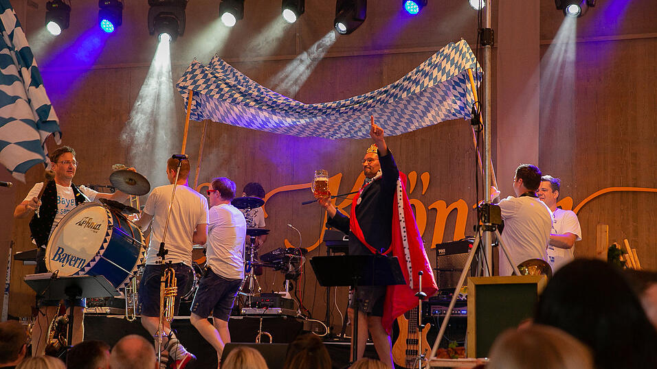 Die Partybilder vom Freitag, 12. August 2022, aus dem Festzelt Krönner.
