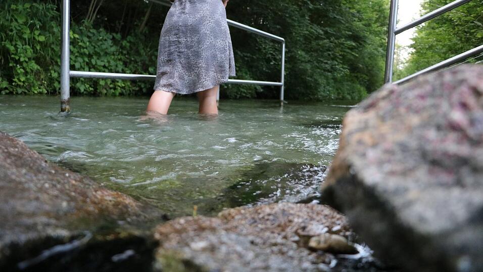 Nach einer Runde Kneippen wandert es sich leichter. Nach einer Runde Kneippen wandert es sich leichter.