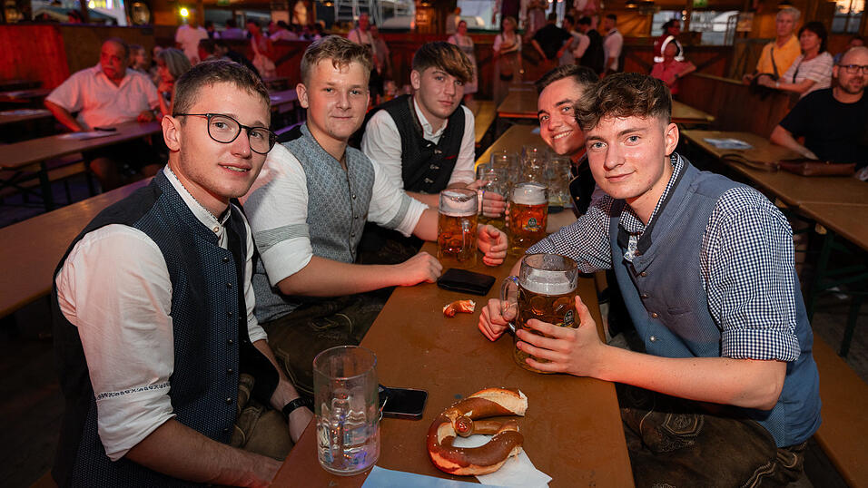 Die Partybilder vom Sonntag, 20. August 2023, aus dem Festzelt Wenisch. Die Partybilder vom Sonntag, 20. August 2023, aus dem Festzelt Wenisch.