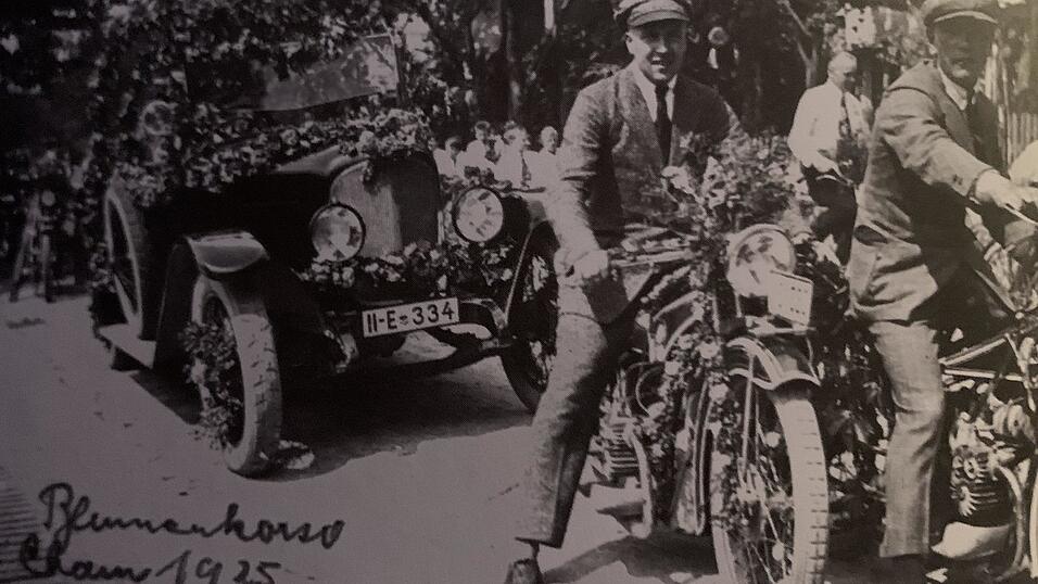 Erinnerung an den Blumenkorso 1925 durch Cham.