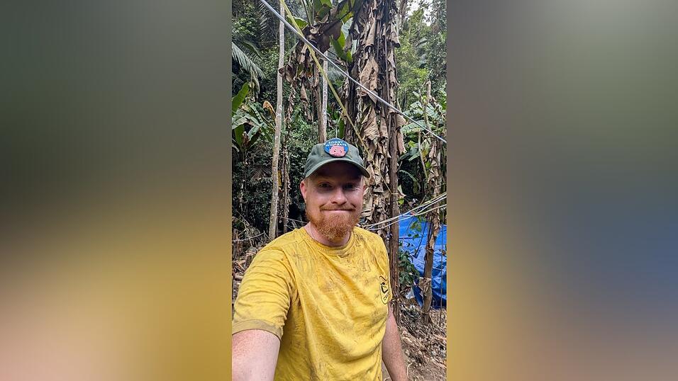 Höhlentaucher Josh Richards ist in Laos, um die Mission zu unterstützen. Höhlentaucher Josh Richards ist in Laos, um die Mission zu unterstützen.
