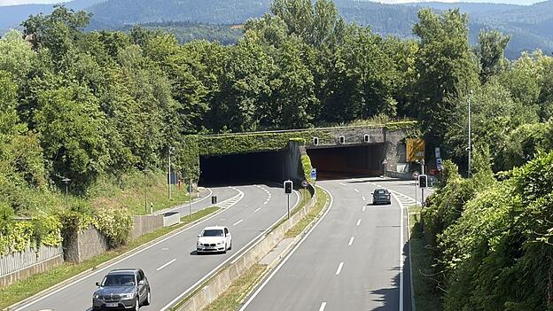 Die Tunnel in Deggendorf sind im Herbst 2027 auch wieder von Sanierungsarbeiten betroffen.