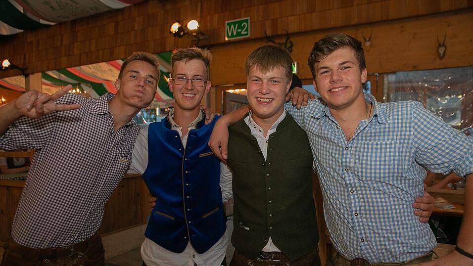 Die Partybilder von Donnerstag, 18. August 2022, aus dem Festzelt Weckmann.