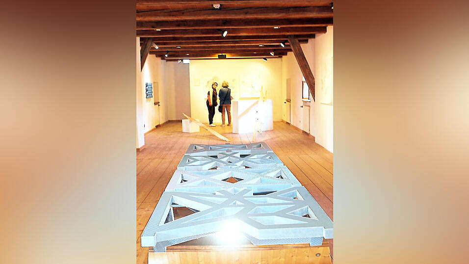 'PapierSchereStein' in der Neuen Galerie im Gotischen Stadel