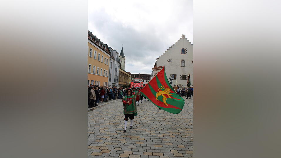 Das sind die sch&ouml;nsten Bilder vom Jubil&auml;umsfestzug.