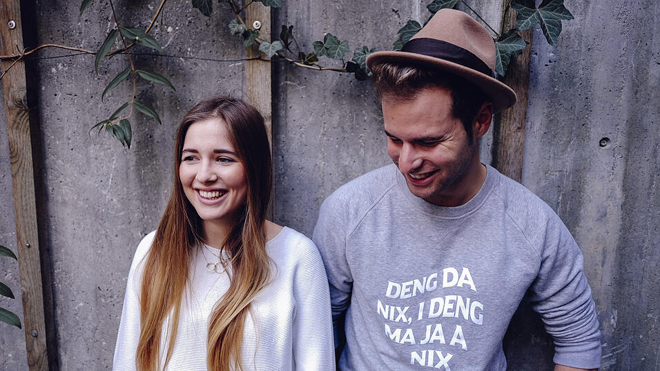 Die Geschwister Laura und Christoph Forstner können heute gut von 'Bavarian Couture' leben. Die Geschwister Laura und Christoph Forstner können heute gut von 'Bavarian Couture' leben.