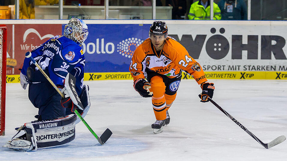 Die Tigers verlieren gegen Wolfsburg mit 2:4. Die Tigers verlieren gegen Wolfsburg mit 2:4.