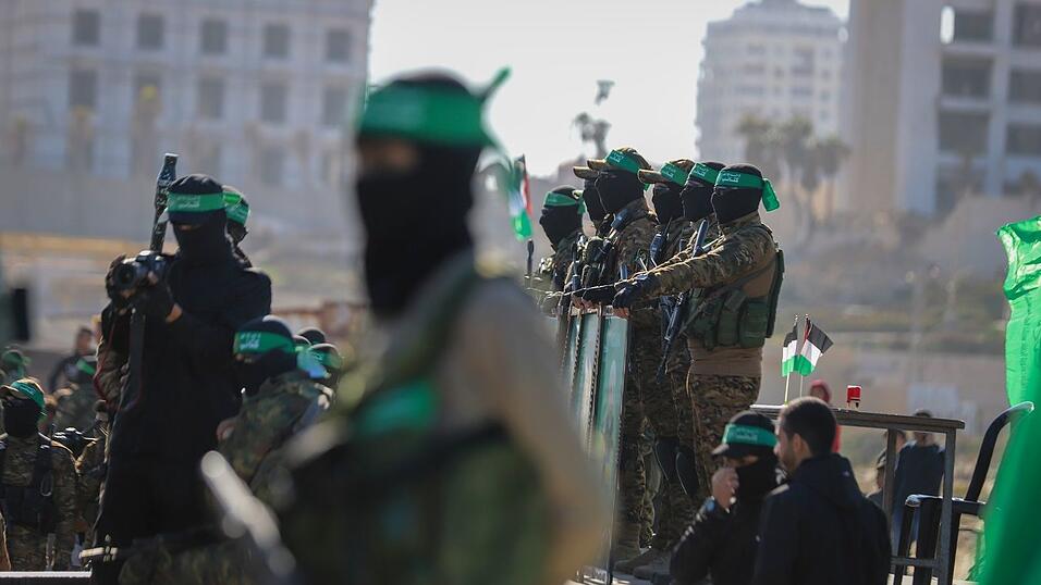 Die Hamas soll alle Geiseln freilassen.