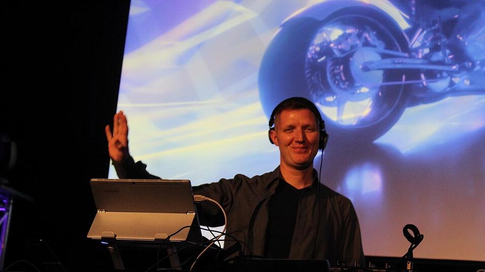 Auf der Eskara &Uuml;30-Party in Essenbach war wieder viel los.