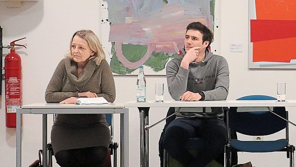 Landschaftsarchitektin und Stadtplanerin Ursula Jocham, Bauingenieur Oliver K&ouml;rner, Planer Johannes Schuhbauer und Investor Alfred Wagner (v.l.) stellten ihre Projekte in der Stadtratssitzung vor.