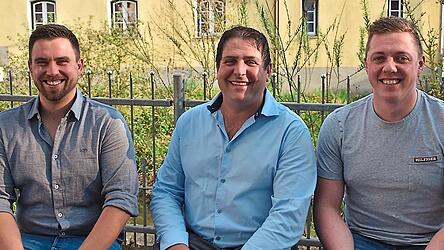 F&uuml;r die Freien W&auml;hler kommen neu in den Gemeinderat (von links) Christian Reff, Florian Dachs und Nicolai Vockinger.