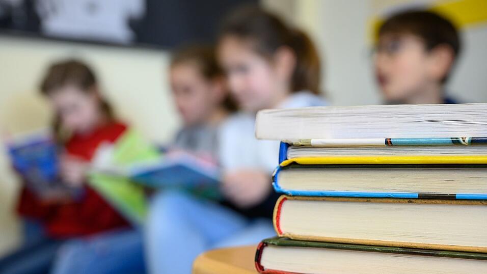 Längst nicht alle Kinder können nach der Grundschule gut lesen. (Symbolbild)