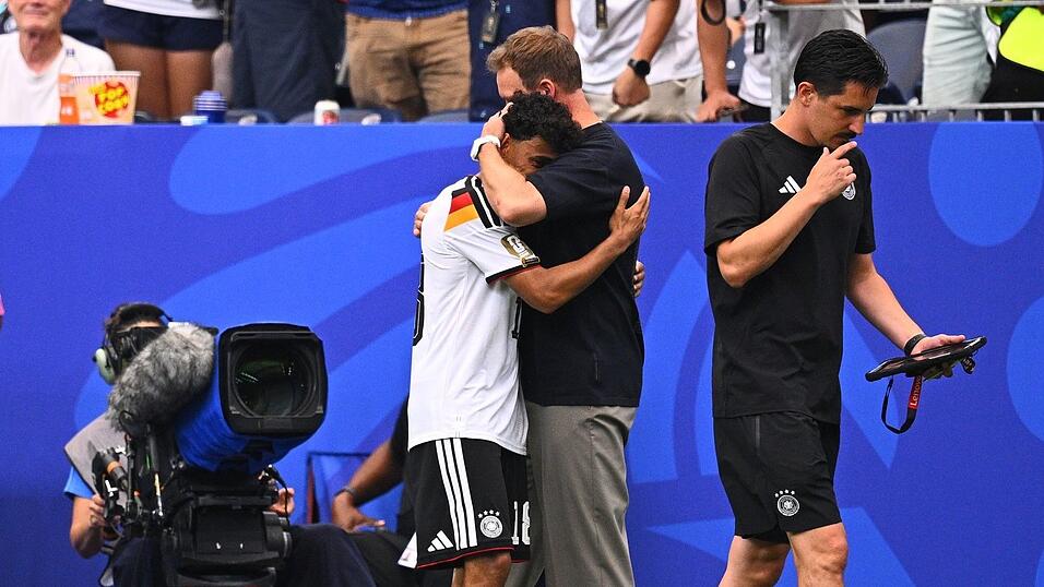 Bundestrainer Nagelsmann hält große Stücke auf den Frankfurter. Bundestrainer Nagelsmann hält große Stücke auf den Frankfurter.
