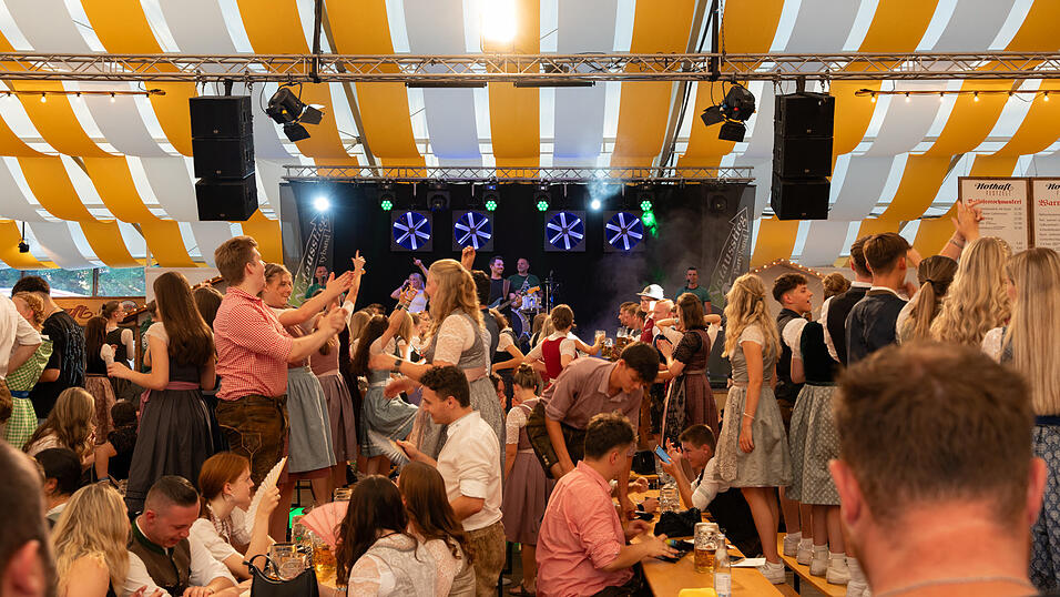 Die Partybilder vom Sonntag, 11. August 2024, aus dem Festzelt Nothaft. Die Partybilder vom Sonntag, 11. August 2024, aus dem Festzelt Nothaft.