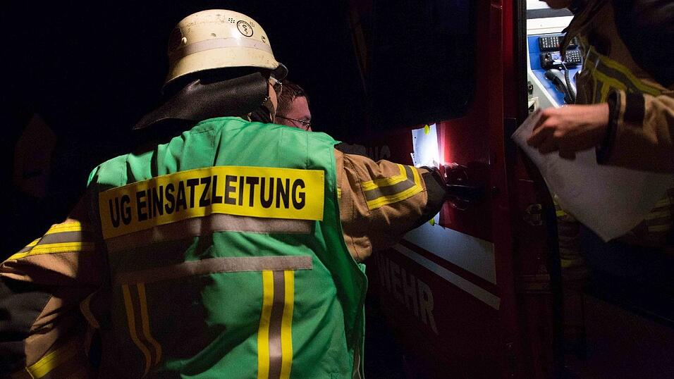 Bei einem Brand in Moosthenning im Landkreis Dingolfing-Landau wurde eine 91-J&auml;hrige lebensgef&auml;hrlich verletzt.