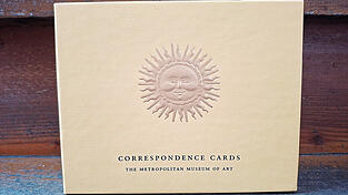 Die Sonne auf den Schmuckkarten des Met hat Landshuter Wurzeln.