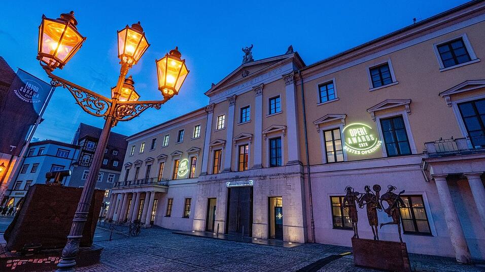 Der &laquo;Oper! Award&raquo; f&uuml;r das beste Opernhaus geht an das Theater Regensburg.