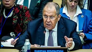 Russlands Außenminister Lawrow sichert Venezuela Moskaus Solidarität bei der Auseinandersetzung mit den USA zu. (Archivbild) Russlands Außenminister Lawrow sichert Venezuela Moskaus Solidarität bei der Auseinandersetzung mit den USA zu. (Archivbild)