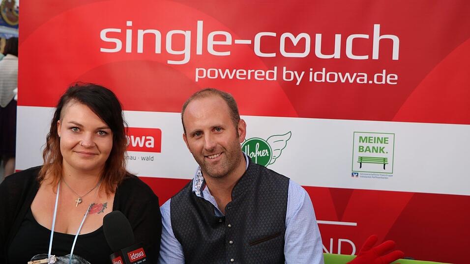 Die Eindrücke der Single-Couch in Bildern, aufgenommen am Freitag, 10. August. Die Eindrücke der Single-Couch in Bildern, aufgenommen am Freitag, 10. August.