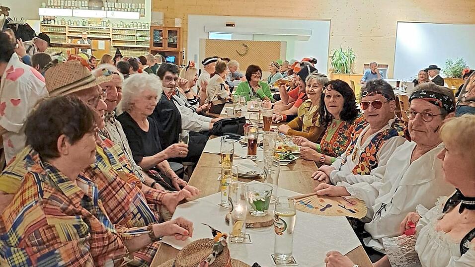 Faschingsball beim Freizeittreff.