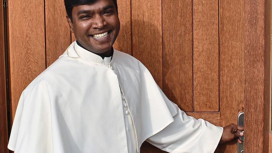 Pater Michael John ist neuer Geistlicher und zugleich Pfarrer des Pfarrverbands Geisenhausen.