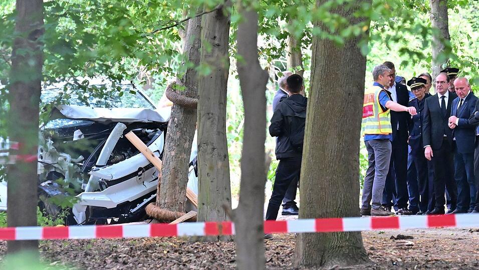 Bundesinnenminister Alexander Dobrindt &auml;u&szlig;erte sich am Tatort zum Ermittlungsstand.