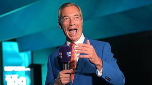Gegen die britische Partei von Nigel Farage wurden erneut Vorwürfe erhoben. Gegen die britische Partei von Nigel Farage wurden erneut Vorwürfe erhoben.