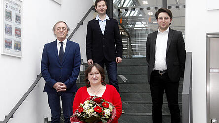 Bezirksvorsitzender Franz Schindler, der Chamer Kreisvorsitzende Franz Kopp und der Schwandorfer Kreisvorsitzende Peter Wein (von links) gratulierten MdB Marianne Schieder zur einstimmigen Nominierung.