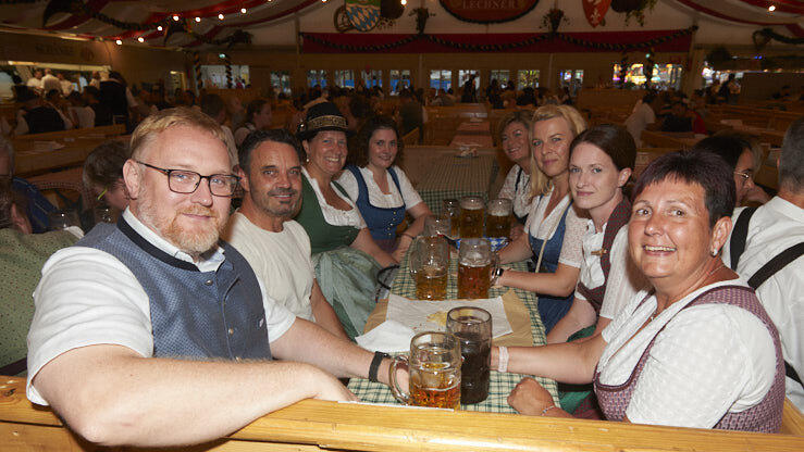Die Partybilder vom Dienstag, 15. August 2023, aus dem Festzelt Lechner.