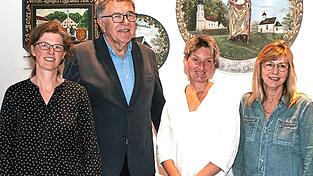 Die neu gew&auml;hlte Vorstandschaft (v.l.): Silvana St&ouml;ckel, August Groh, Rosi Neumeier-Korn und Angela Maier.