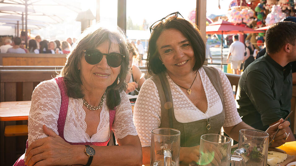 Die Partybilder vom Mittwoch, 12. August, aus dem Festzelt Krönner. Die Partybilder vom Mittwoch, 12. August, aus dem Festzelt Krönner.