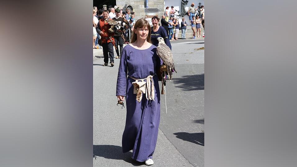 Die schönsten Augenblicke des historischen Drachenstich-Festzuges 2016. Die schönsten Augenblicke des historischen Drachenstich-Festzuges 2016.