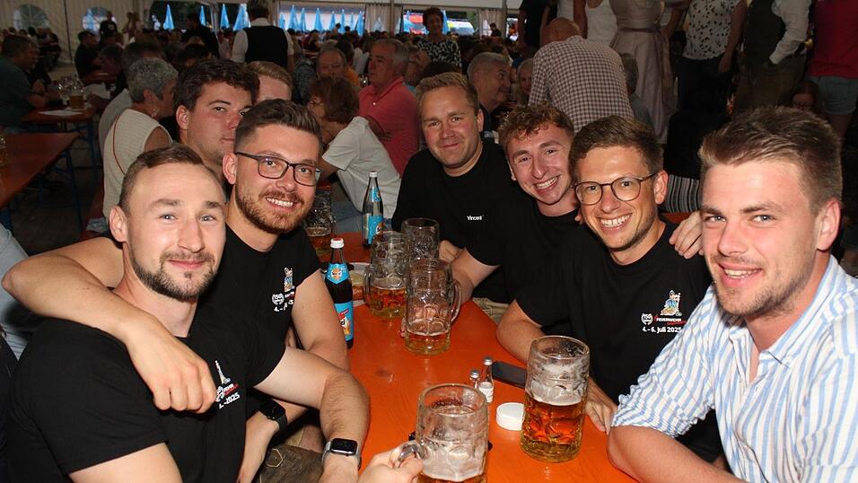 Zur Musik von Headless wurde ausgelassen gefeiert.