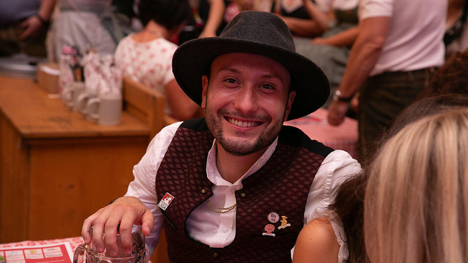Die Partybilder vom Samstag, 16. August, aus dem Festzelt Krönner. Die Partybilder vom Samstag, 16. August, aus dem Festzelt Krönner.
