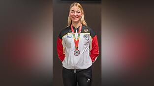 Vom Deutschen Schützenbund offiziell für die im November stattfindende Target Sprint Weltmeisterschaft in Kairo nominiert: Edith Buschsieweke aus Osterhofen.