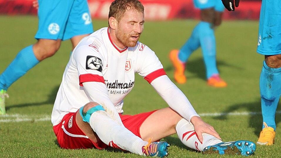 Der SSV Jahn Regensburg hat auch das Heimspiel gegen die Stuttgarter Kickers verloren. (Foto: Fabian Ro&szlig;mann)